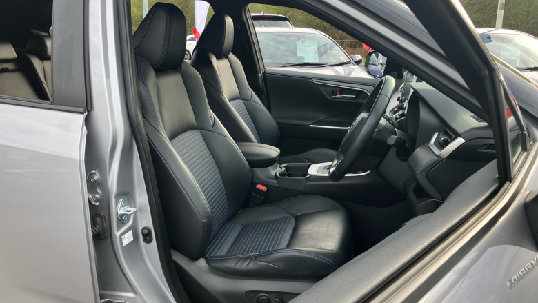 Toyota RAV4 2.5 VVT-i Hybrid Dynamic 5dr CVT 2WD Hybrid Estate